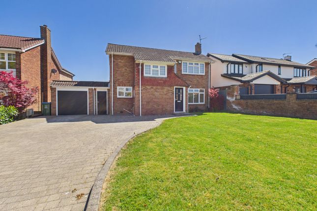 3-bed detached on 33 Northumberland Avenue, Aylesbury, £685,000