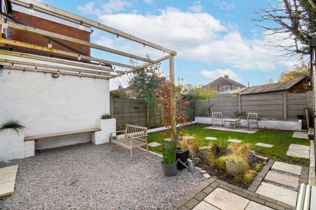 125 Fiddlers Lane, Manchester photo 4
