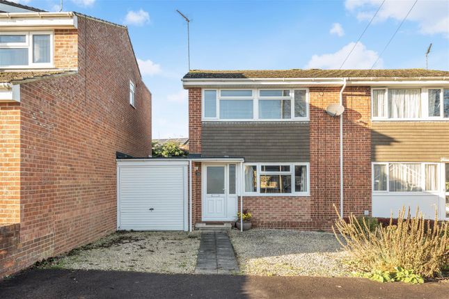 24 Keats Road, Banbury-2.Jpg