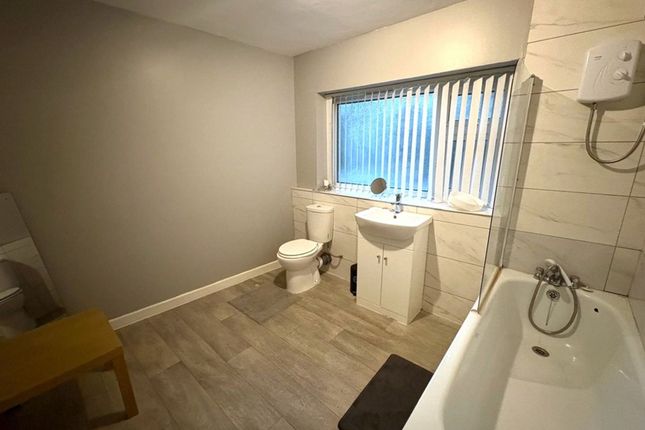 Flat 1, 1B Mirador Crescent, Swansea, Swansea photo 5
