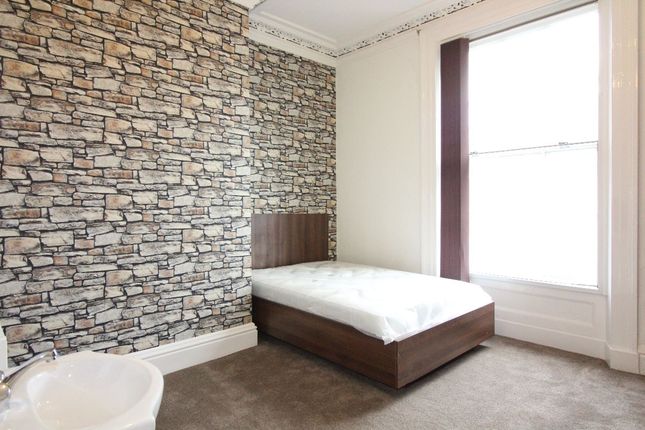 Flat to rent in Fishergate Hill Middle Floor, Preston, Lancashire