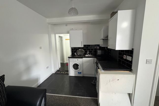 397a, Little Horton Lane, Bradford photo 2
