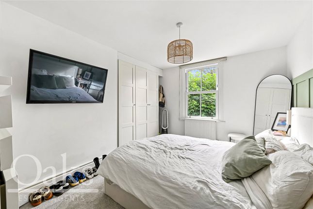 47b, Kempshott Road, London photo 4