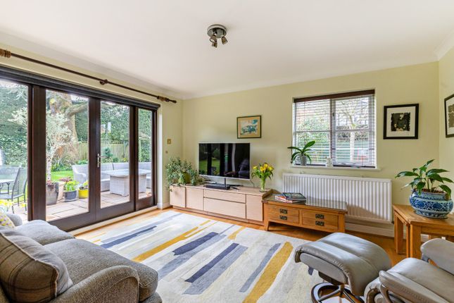 2, Blackmore Manor, St. Albans photo 5
