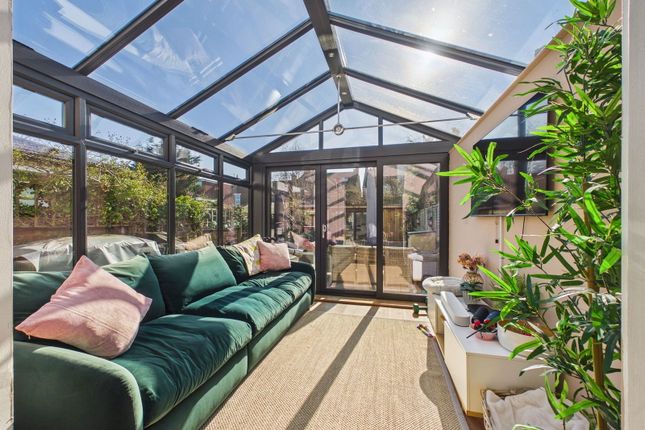 16, Rosslyn Road, Shoreham-by-sea photo 3