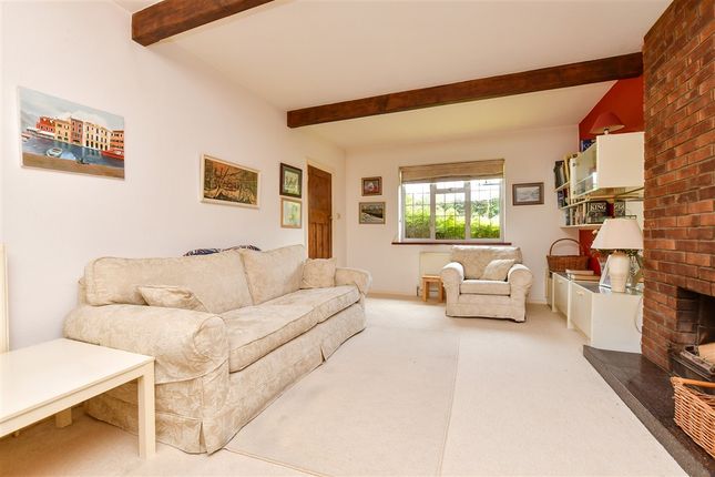 Beacon Way, Banstead photo 4
