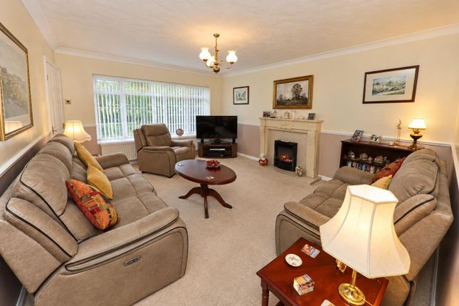 Saundby Close, Doncaster photo 3