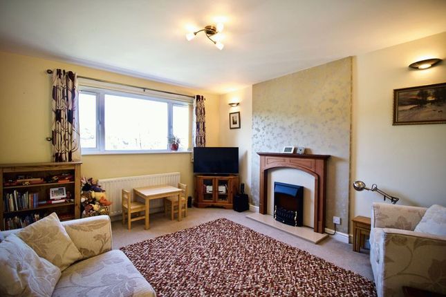 Semi-detached house to rent in Upper Brow Road, Huddersfield