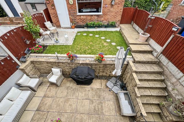 82 Croft Lane, Bury photo 2