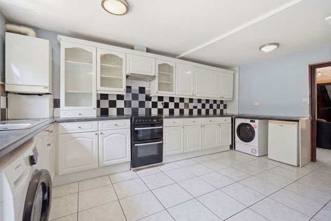 7 Beaconsfield Road, London photo 3