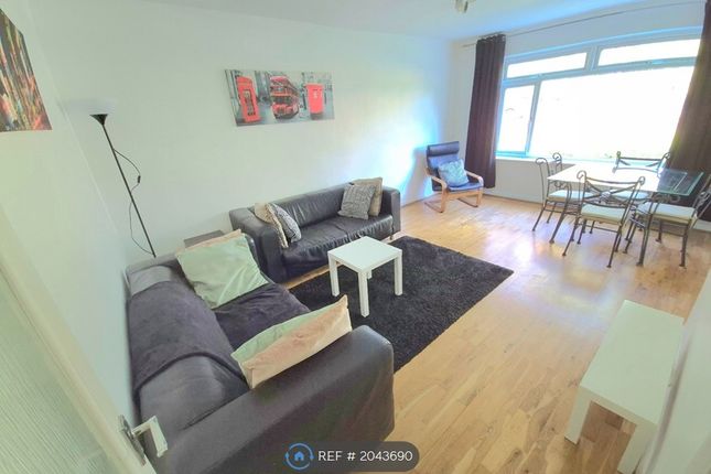 Flat to rent in Cambridge Road, London