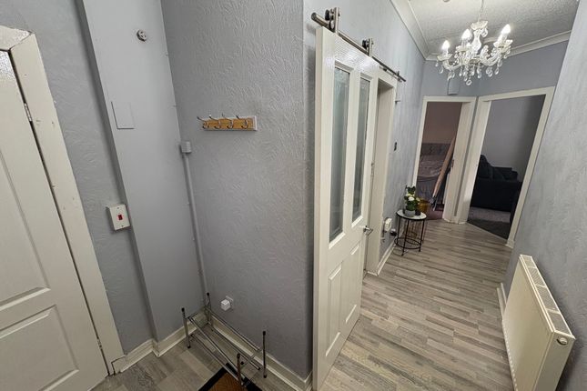 64 Ladykirk Drive, Glasgow photo 5