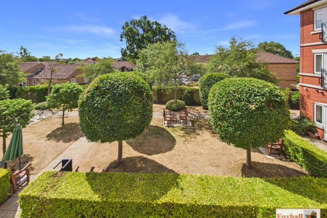 25 Gressland Court, Mead Drive, Ipswich photo 2