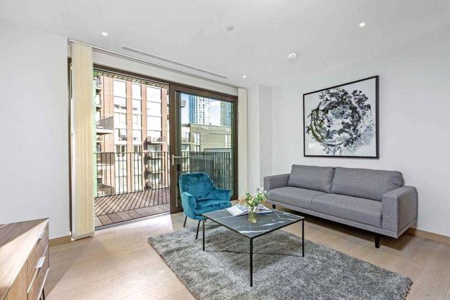 Flat to rent in Viaduct Gardens, London