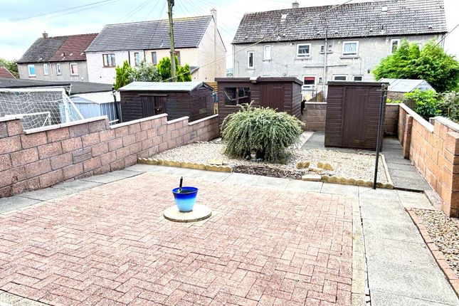11 Foulford Place, Cowdenbeath photo 4