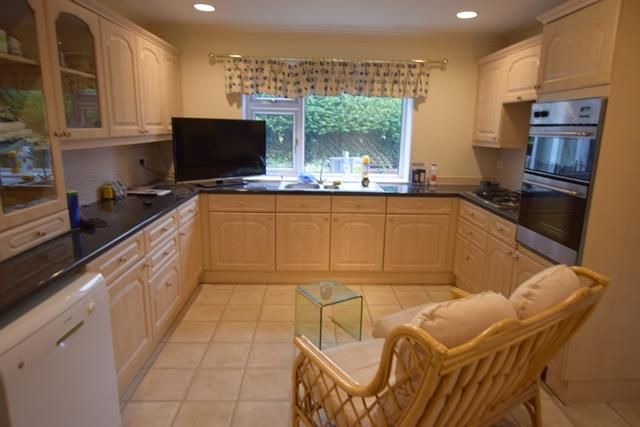 2A, Crab Lane, Scarborough photo 4