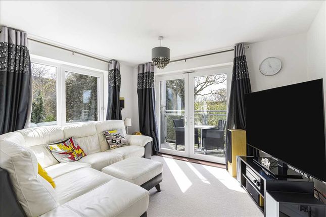 Flat for sale in Bewick Villas, 7 Henslow Crescent, Dartford