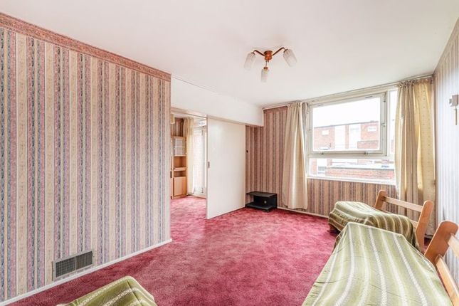 Thumbnail Property for sale in Priory Court, Brooksby's Walk, London