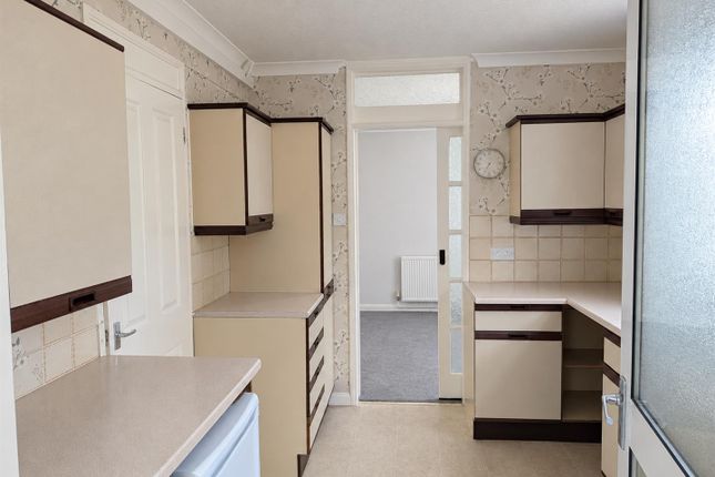 109, Briercliffe, Scarborough photo 3
