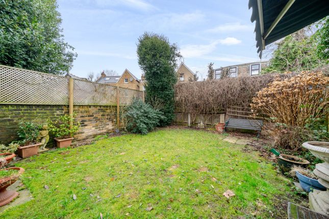 47, Mountfield Road, Ealing Broadway photo 2