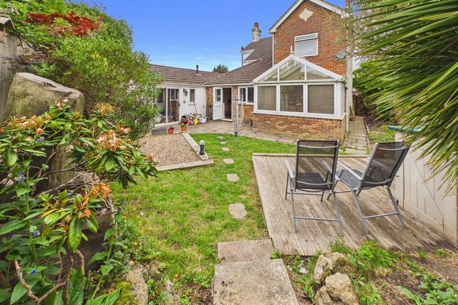 31, Addison Road, Caterham photo 2