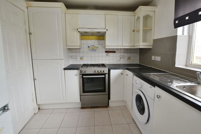 Flat 3, 64, Pennywell Medway, Edinburgh photo 5