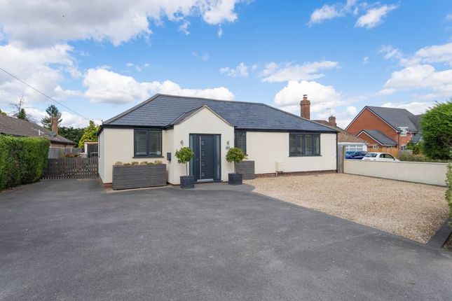 Thumbnail Bungalow for sale in Didcot Road, Harwell, Didcot