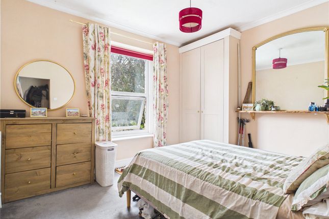 Flat 4, 564, Bath Road, Bristol photo 4