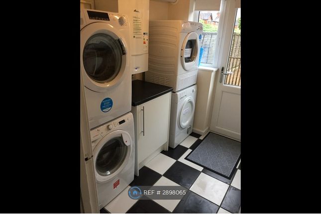 Gibson Close, Stafford photo 5