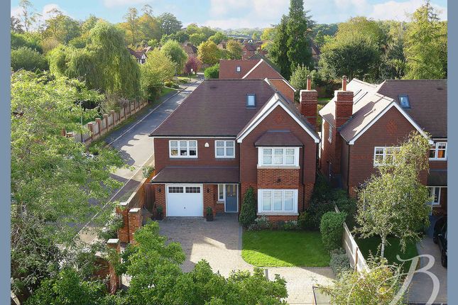 Detached house for sale in Kinghorn Park, Maidenhead