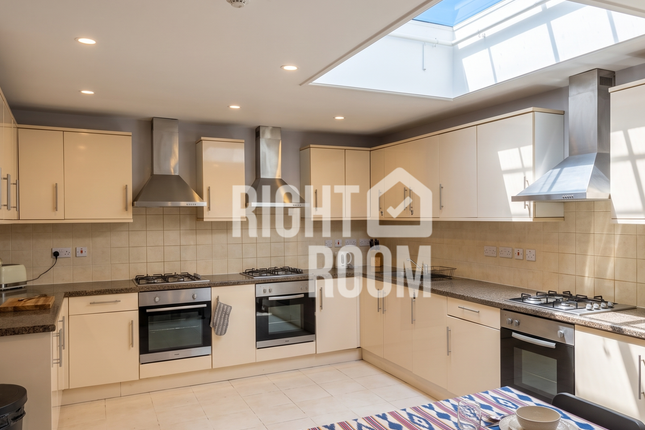 Raleigh House, London photo 3