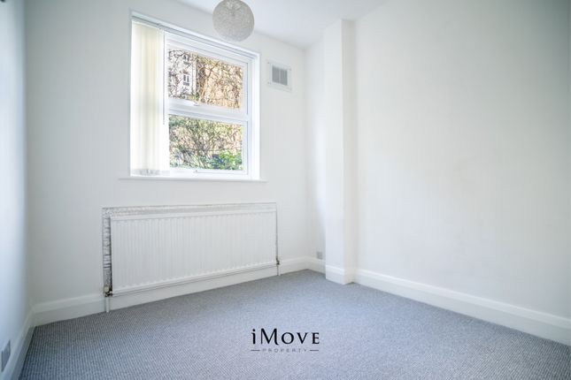 Maisonette for sale in Patterson Court, Patterson Road, London