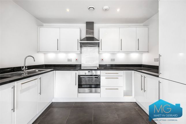 Thumbnail Flat for sale in Averil Court, East End Road, Finchley