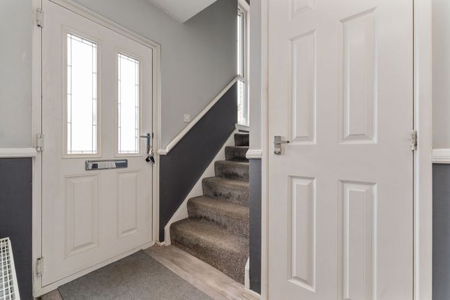 17 Laurence Gardens, Glasgow photo 5