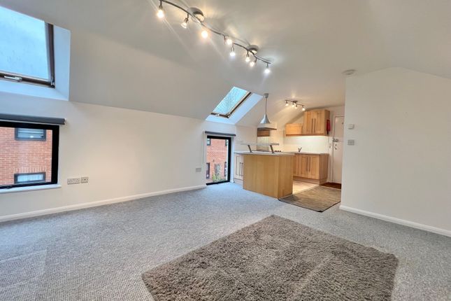 1, Hayloft, South Croydon photo 4