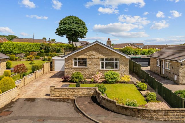 2-bed house on 6, Hill Close, Huddersfield, £300,000