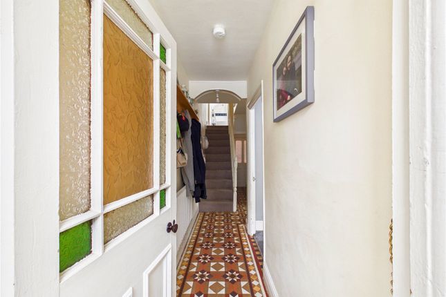 3, Greville Road, Pembrokeshire photo 2