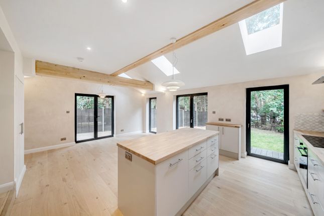 51, Morden Hill, London photo 3