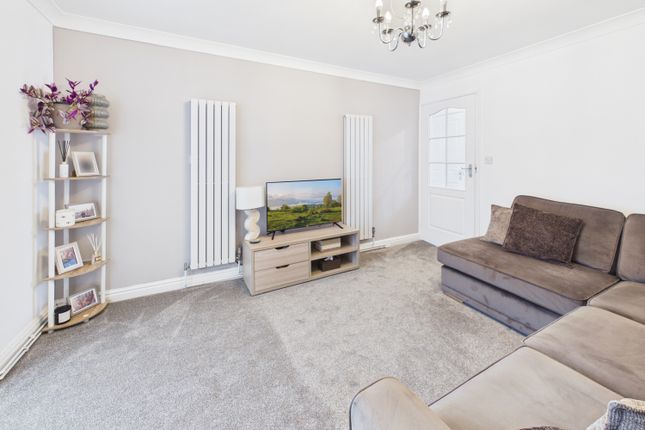 39, Sheards Drive, Dronfield photo 2