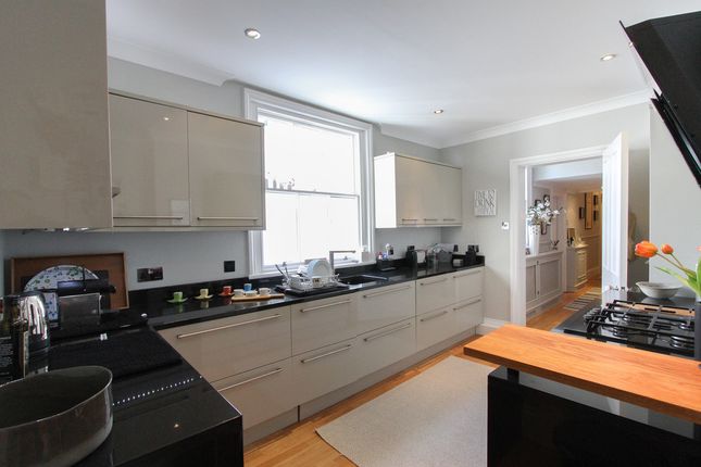 Flat for sale in Chichester Terrace, Brighton