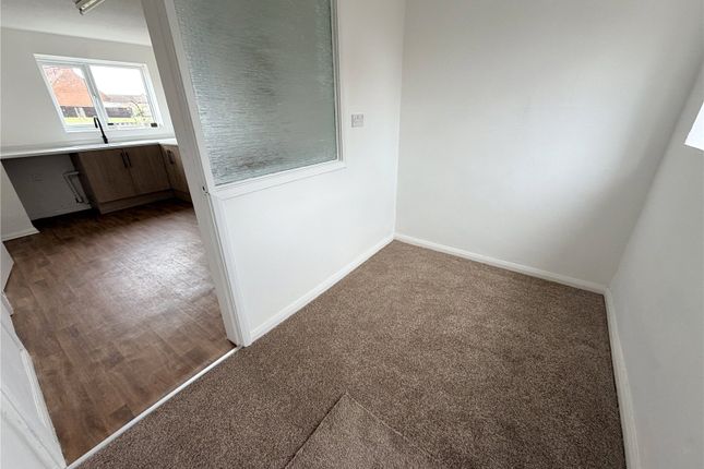 8, Holly Park, County Durham photo 4
