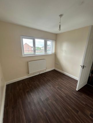 16, Mottram Close, Liverpool photo 4