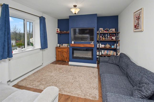 33, East Crescent, Weldon photo 2