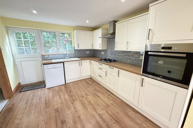 18, Eastcliffe Road, Par photo 2