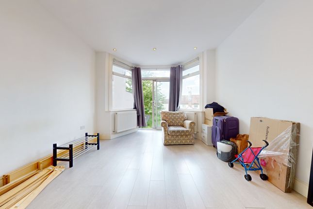 Thumbnail Duplex to rent in Colindeep Gardens, London