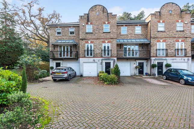 Thumbnail Town house for sale in Sunningdale, Berkshire