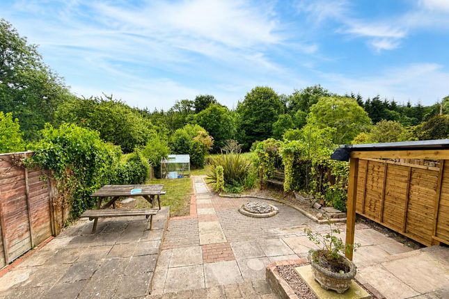 3, Southall Terrace, Newent photo 3