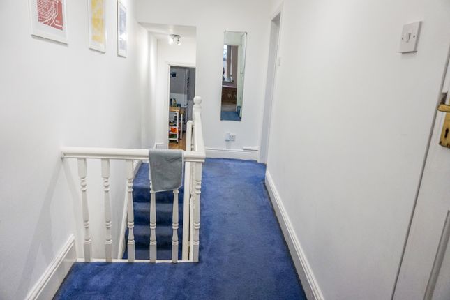 Terraced house to rent in Dickenson Road, Manchester