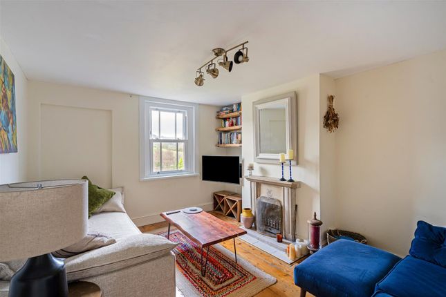 2 Western Terrace, Orchard Lane, Stroud photo 3