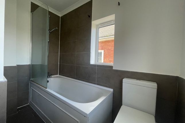 Semi-detached house to rent in Anderson Crescent, Beeston, Nottingham